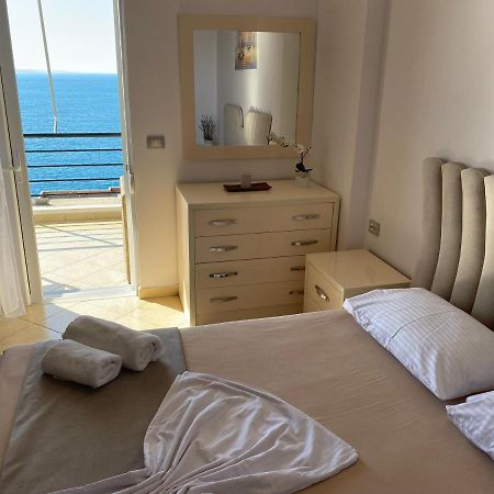 Apartment With Huge Sea View Balcony Saranda Kültér fotó