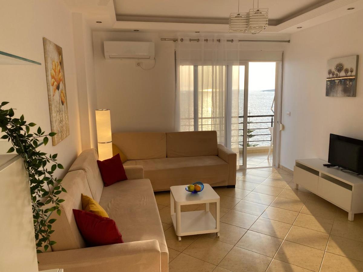 Apartment With Huge Sea View Balcony Saranda Kültér fotó