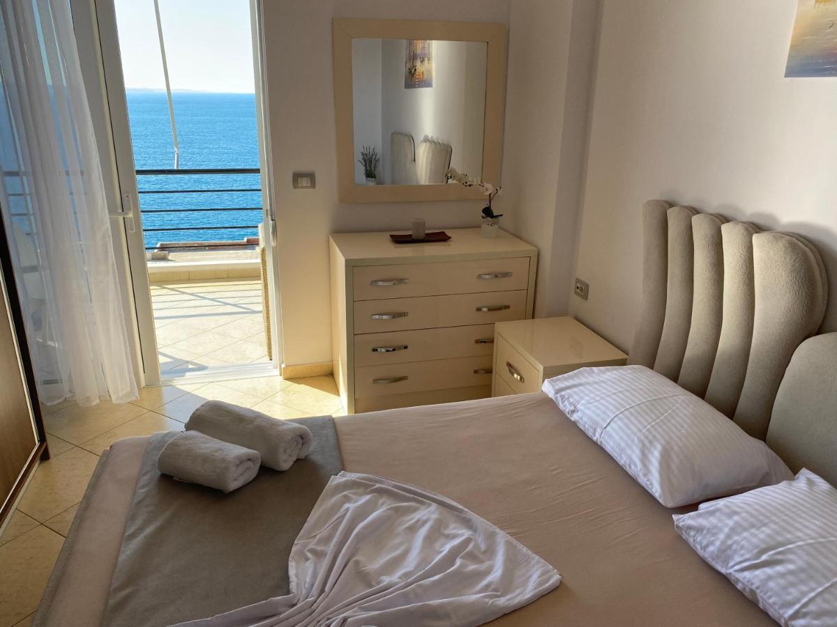 Apartment With Huge Sea View Balcony Saranda Kültér fotó